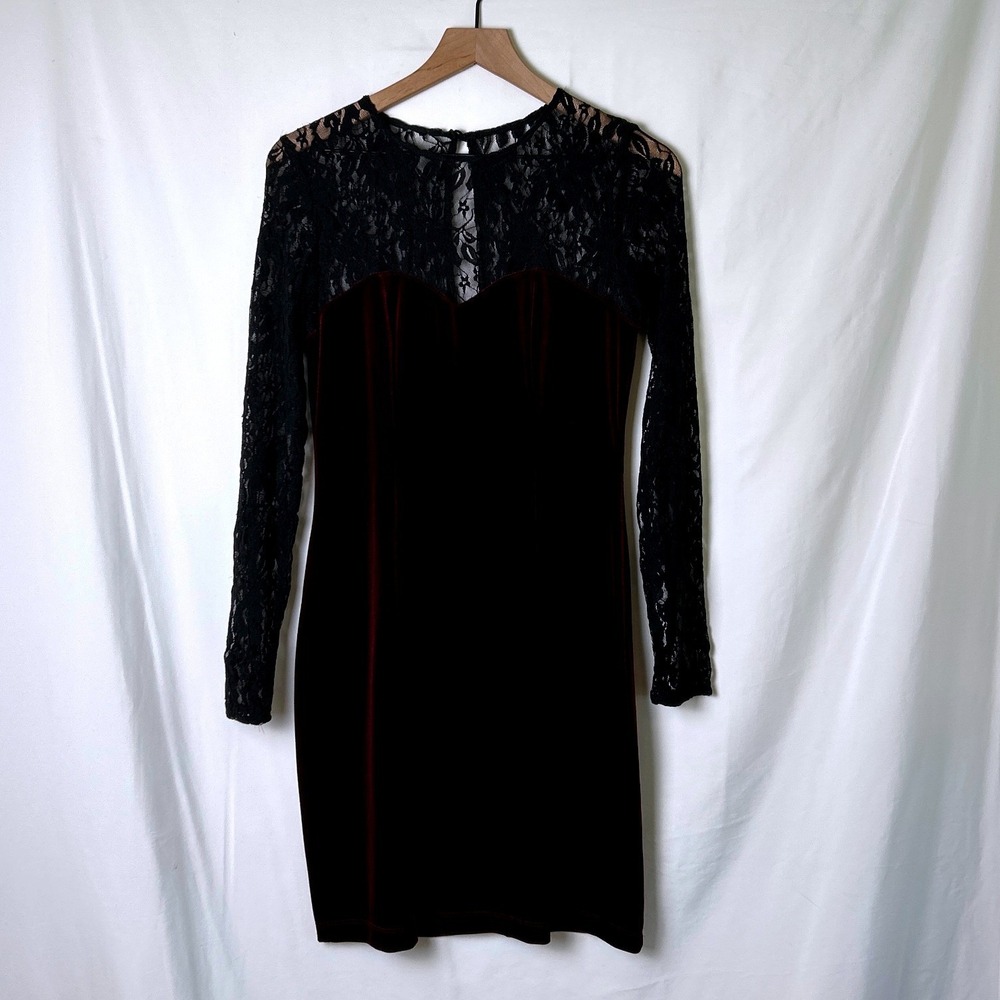Bisou Bisou Women Lace Velvet Sheath Cocktail Dress Size 8 Burgundy Gothic Black